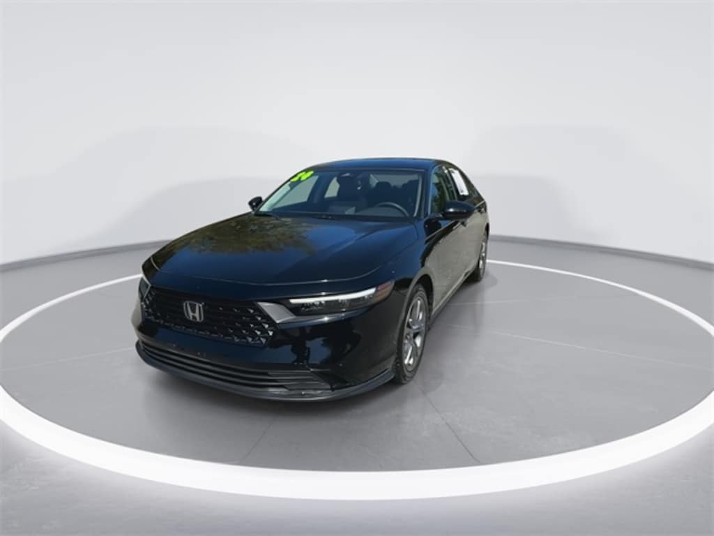 Used 2024 Honda Accord EX Sedan