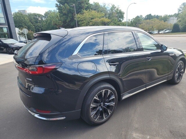 2024 Mazda CX-90 Premium Plus photo 2