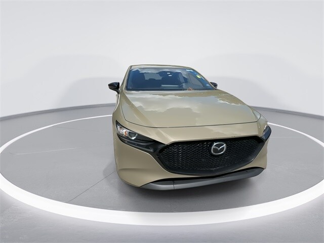 2024 Mazda Mazda3 Hatchback 2.5 Carbon photo 2
