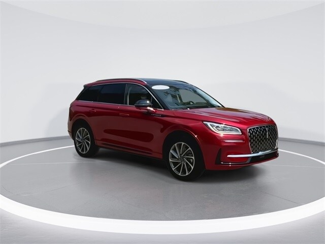 2024 Lincoln Corsair Grand Touring photo 2