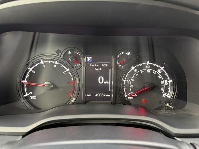 2023 Toyota 4Runner SR5 - Photo 15