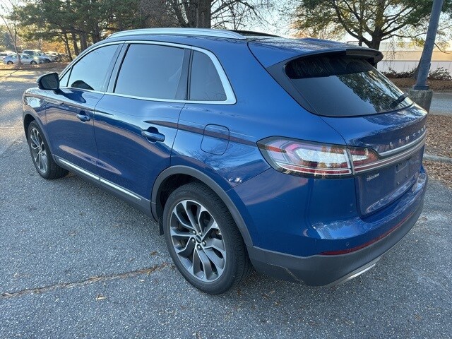 2021 Lincoln Nautilus Reserve photo 3