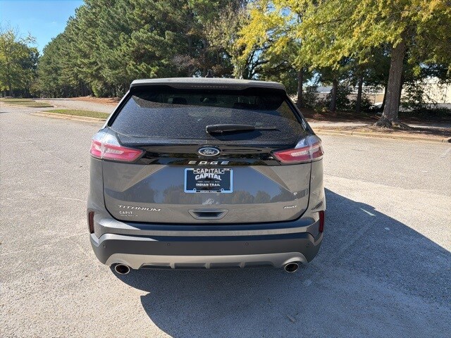 2024 Ford Edge Titanium photo 3