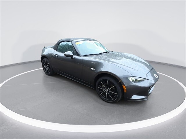 2024 Mazda MX-5 Miata Miata Grand Touring photo 2
