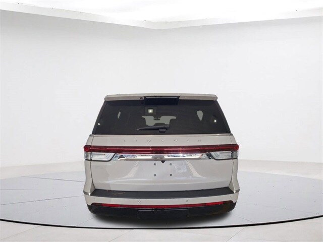 2024 Lincoln Navigator L Reserve photo 4