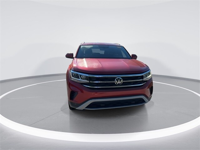 2022 Volkswagen Atlas Cross Sport V6 SE Technology photo 2