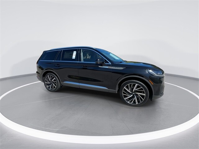 2025 Lincoln Aviator Reserve photo 2