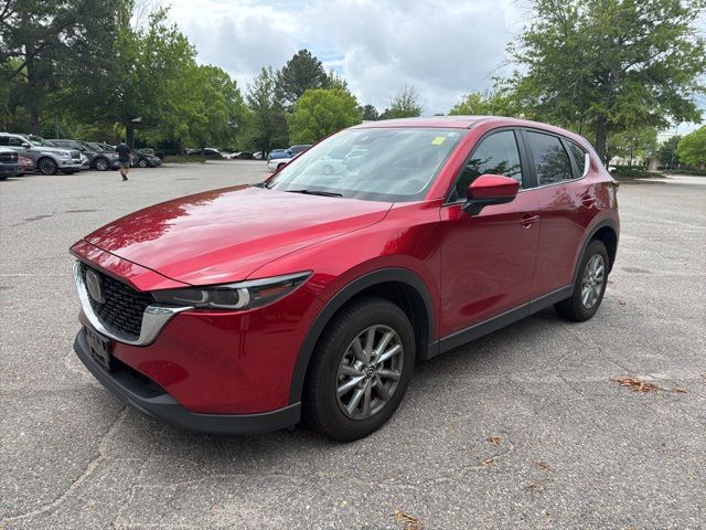 2023 Mazda CX-5 S Preferred package Auto AWD's photo