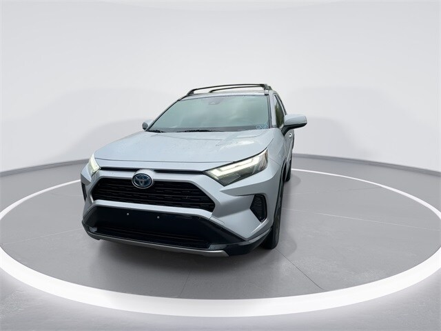 2023 Toyota RAV4 Hybrid SE photo 3