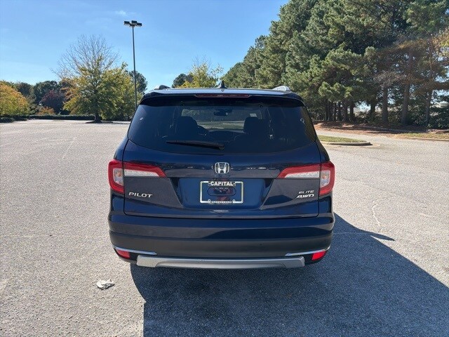 2019 Honda Pilot Elite photo 2