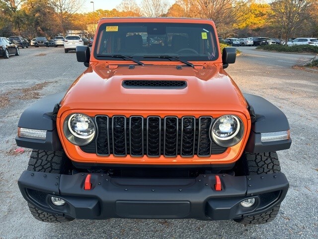 2025 Jeep Gladiator Mojave photo 2