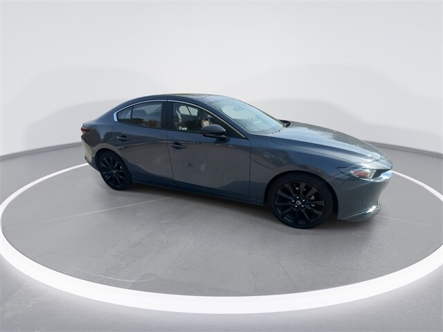 2025 Mazda Mazda3 2.5 s Carbon photo 2