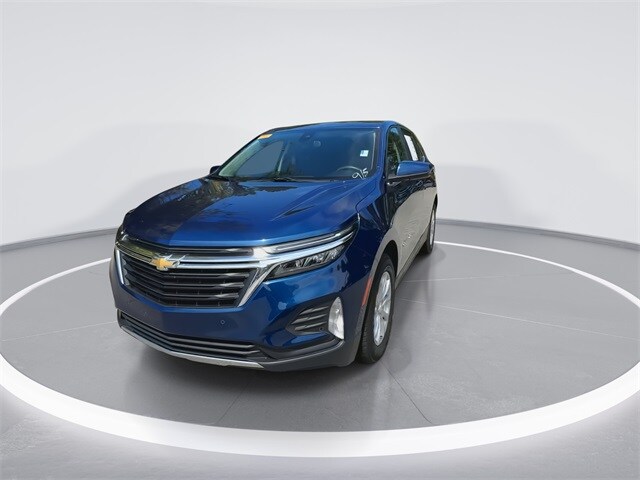 2022 Chevrolet Equinox LT photo 3