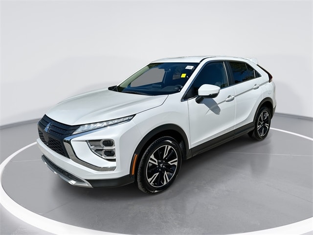 2023 Mitsubishi Eclipse Cross SE's photo