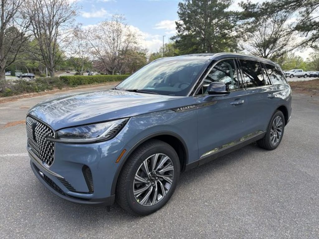 New 2026 Lincoln Aviator Premiere SUV