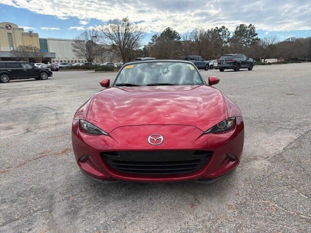 2022 Mazda MX-5 Miata Miata Grand Touring photo 3