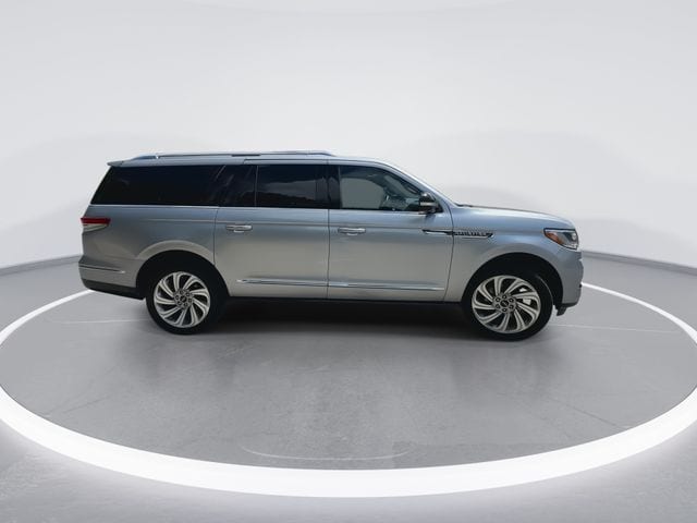 2024 Lincoln Navigator Reserve L - Photo 9