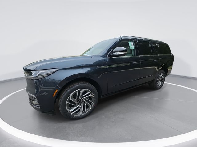 2026 Lincoln Navigator Reserve L 4WD's photo