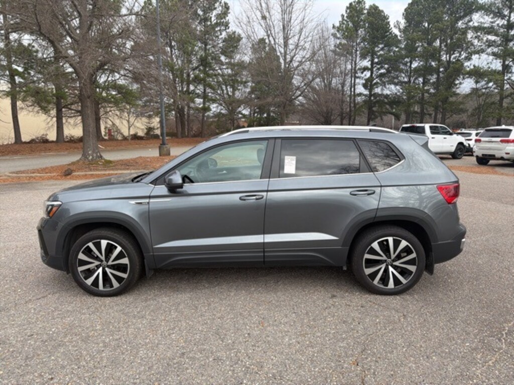 Used 2022 Volkswagen Taos 1.5T SE SUV