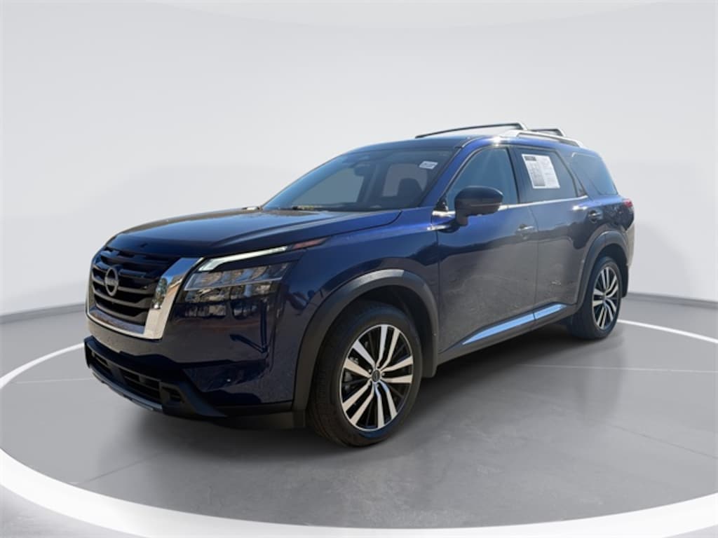 Used 2024 Nissan Pathfinder Platinum SUV