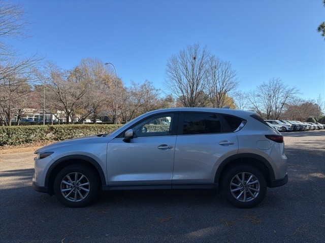 2022 Mazda CX-5 S Preferred package's photo