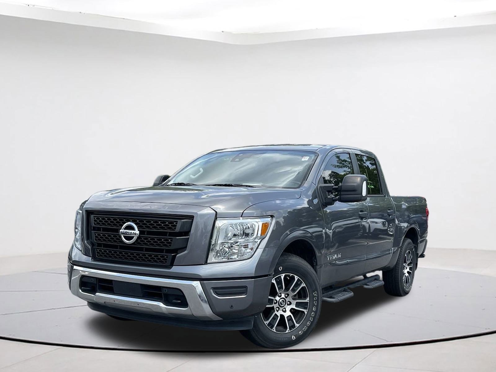 Used 2022 Nissan Titan SV 4x4 Crew Cab SV