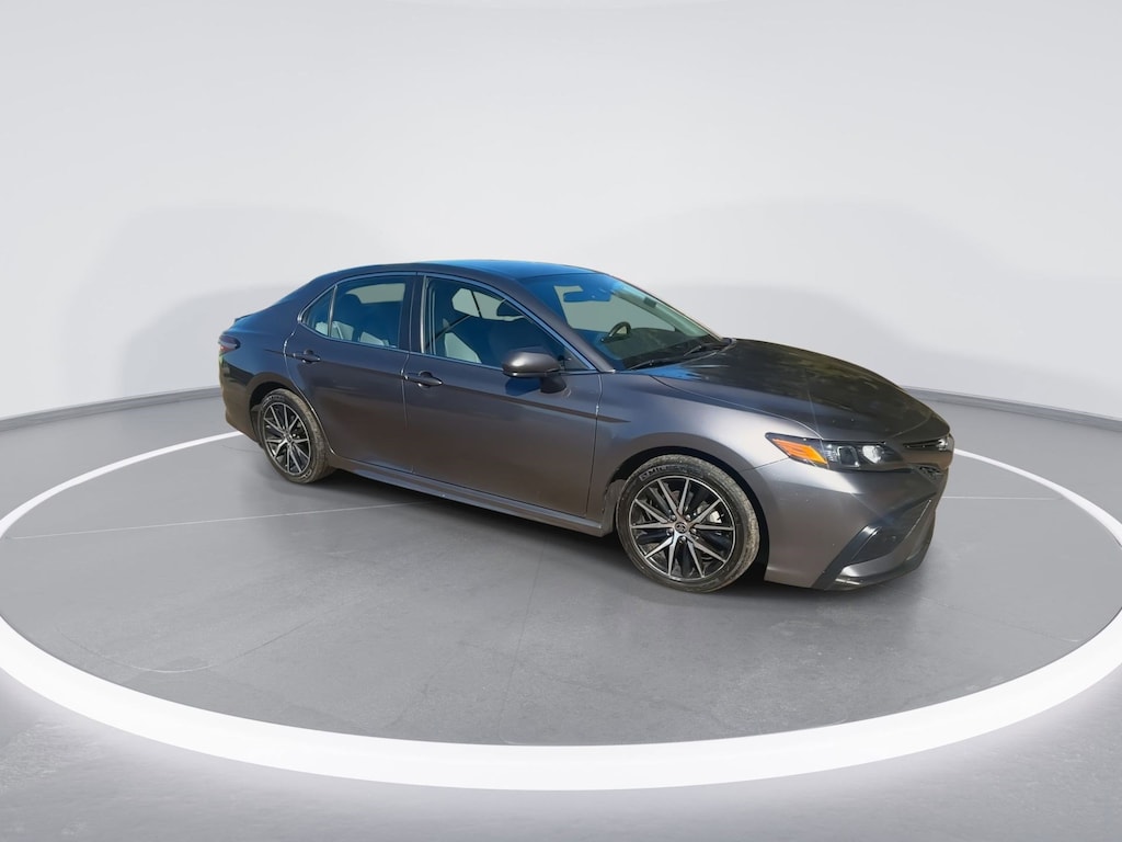Used 2021 Toyota Camry SE SE Auto