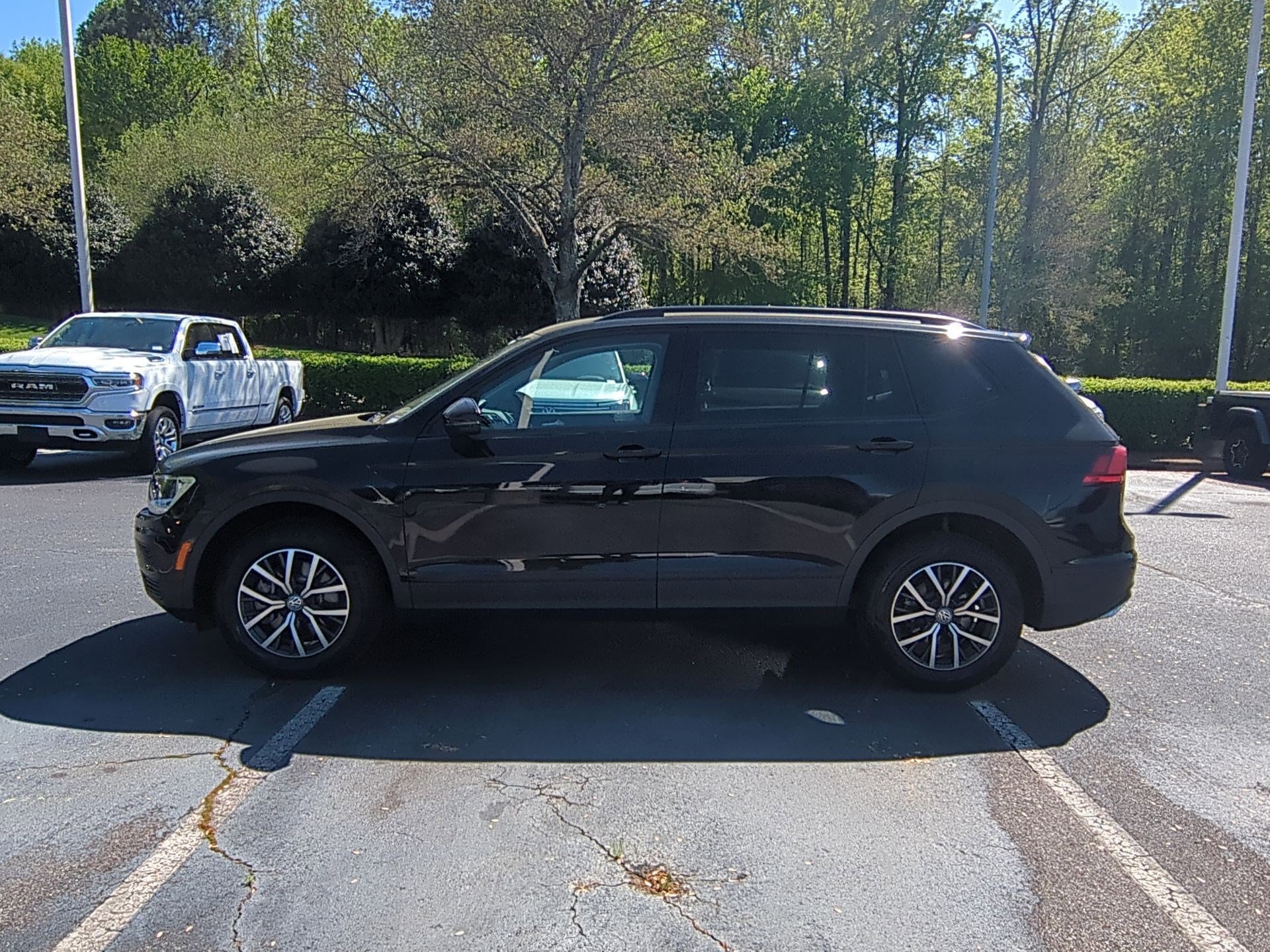 3VV1B7AX7MM004957