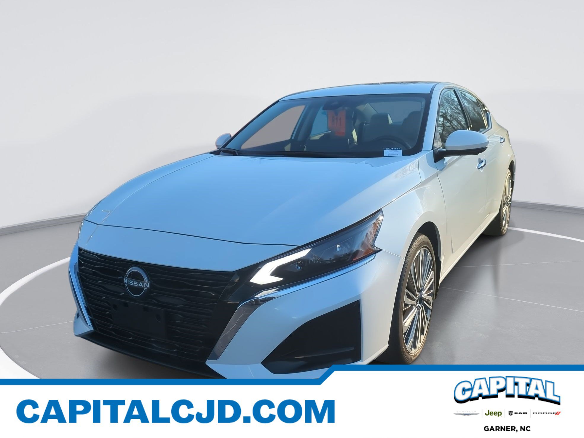Used 2023 Nissan Altima 2.5 SL Sedan