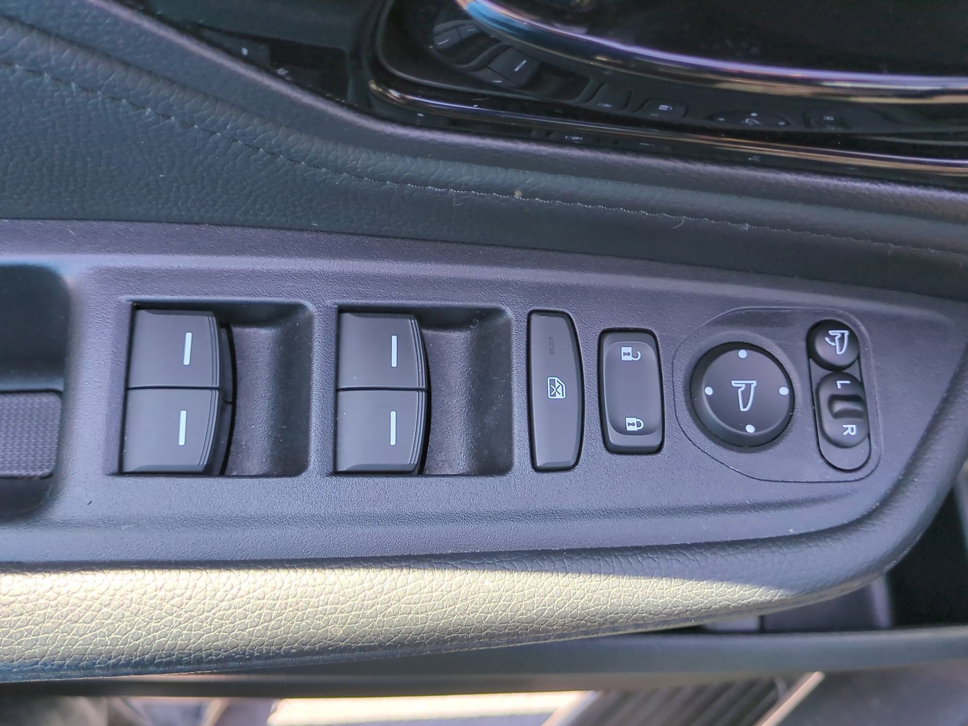 2021 Honda Odyssey Elite - Photo 23