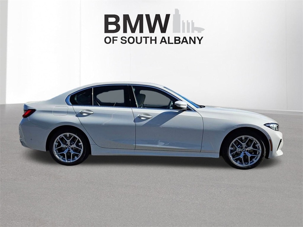 New 2025 BMW 330i xDrive Sedan