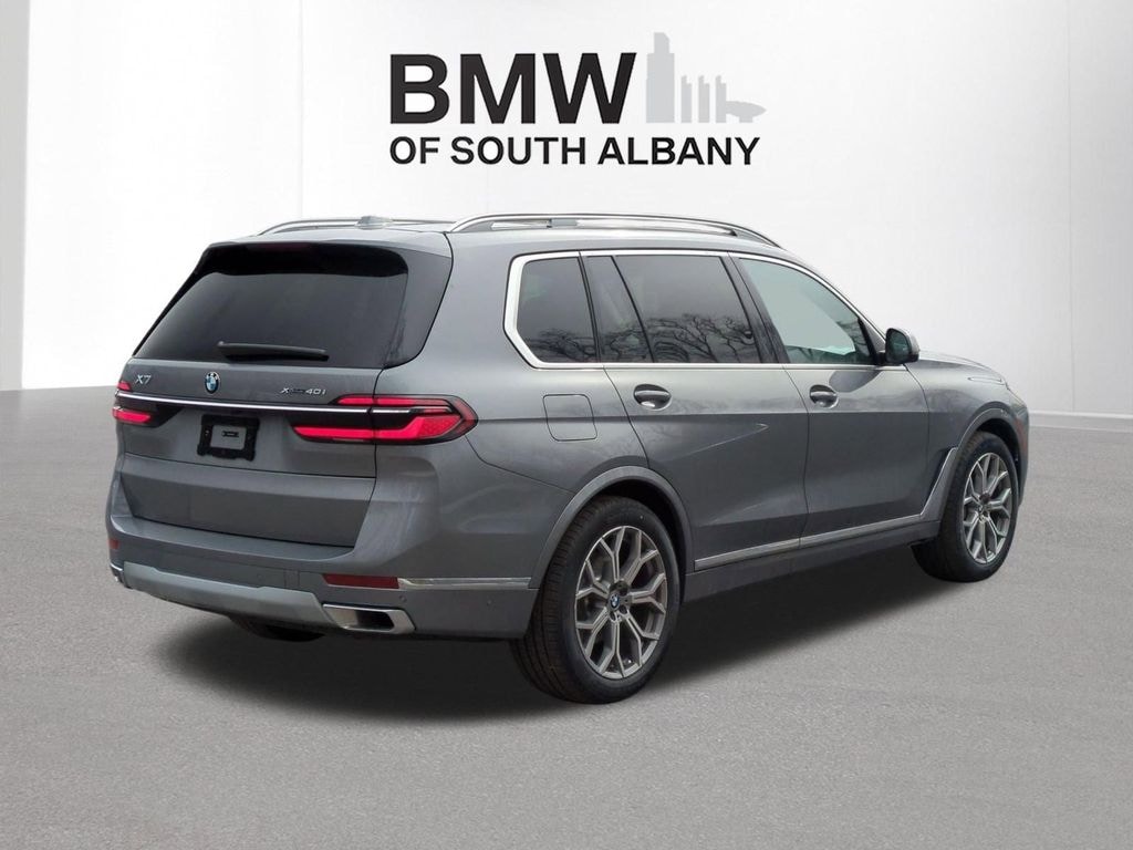 New 2026 BMW X7 xDrive40i SUV