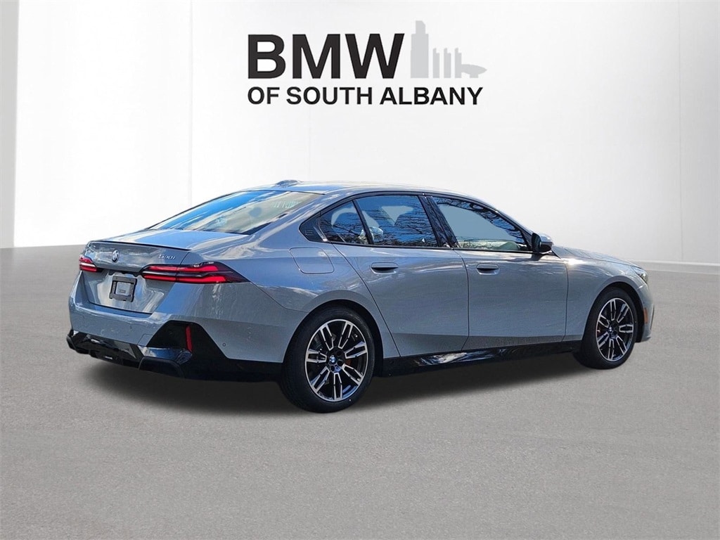 New 2026 BMW 530i xDrive Sedan