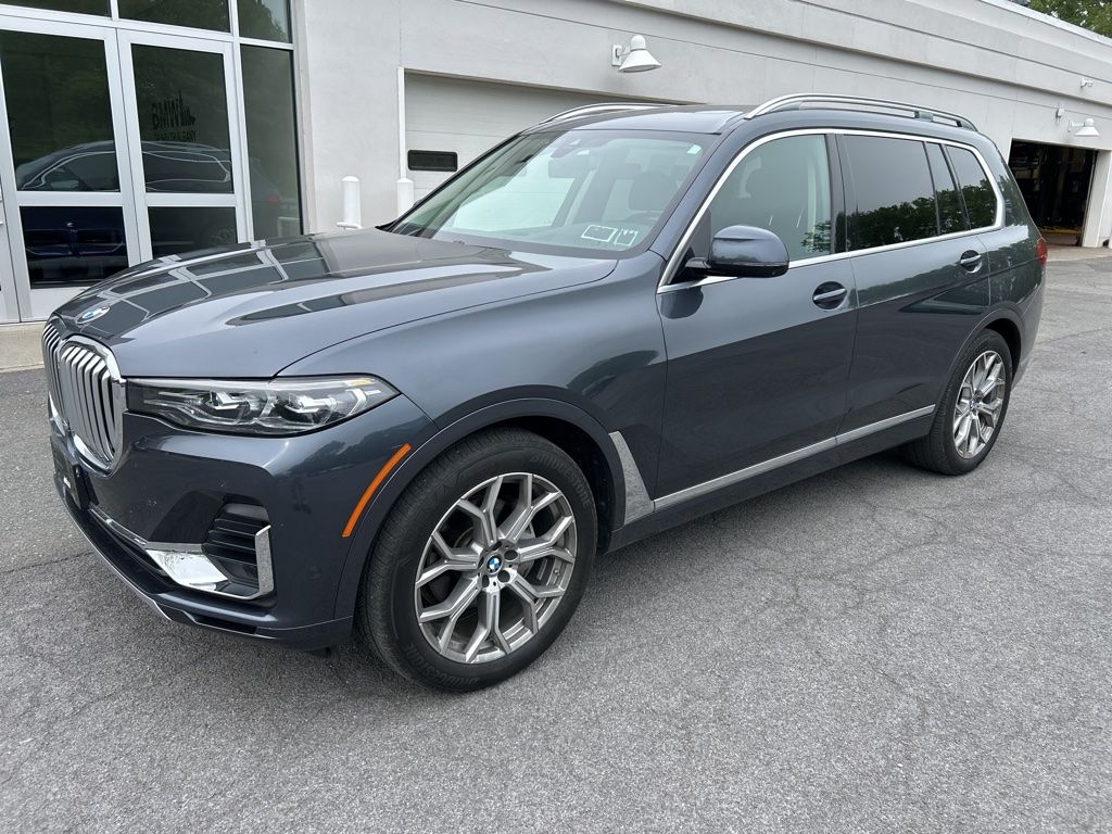 2020 BMW X7 xDrive40i's photo