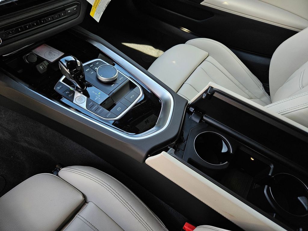 2026 BMW Z4 30i - Photo 14