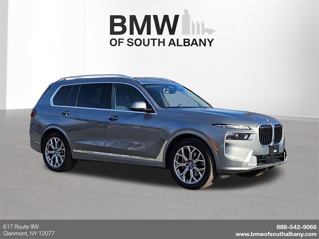 2024 BMW X7 40i's photo