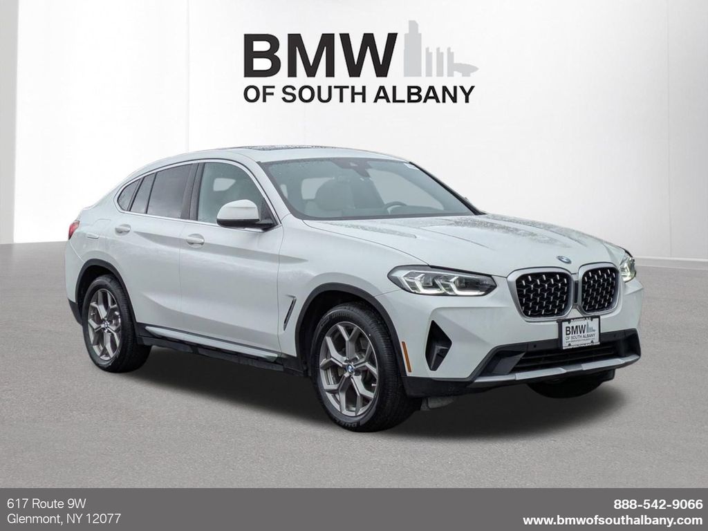 2022 BMW X4