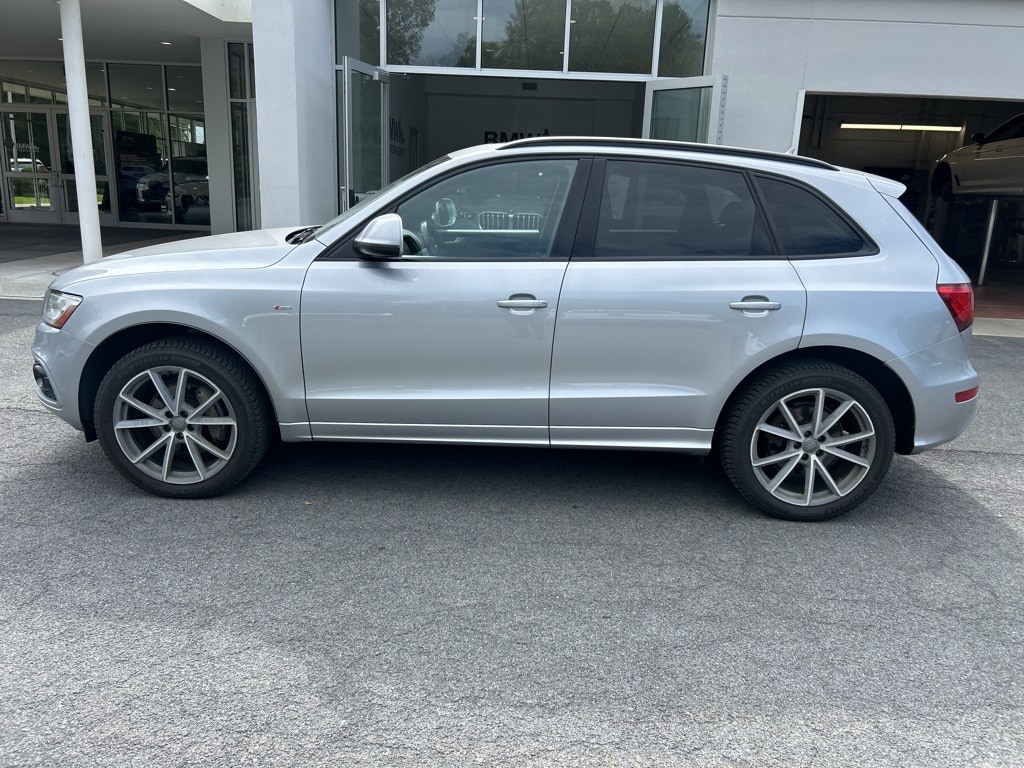 Used 2015 Audi Q5 Premium Plus with VIN WA1DGAFP1FA047929 for sale in Glenmont, NY