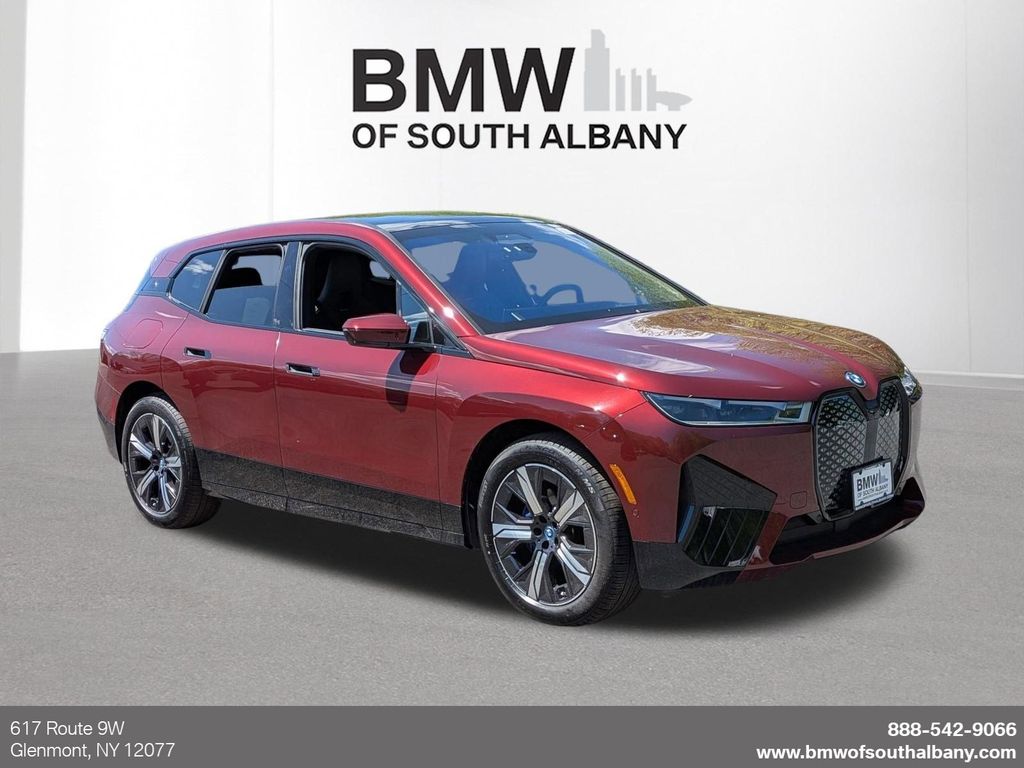 2024 BMW iX xDrive50's photo
