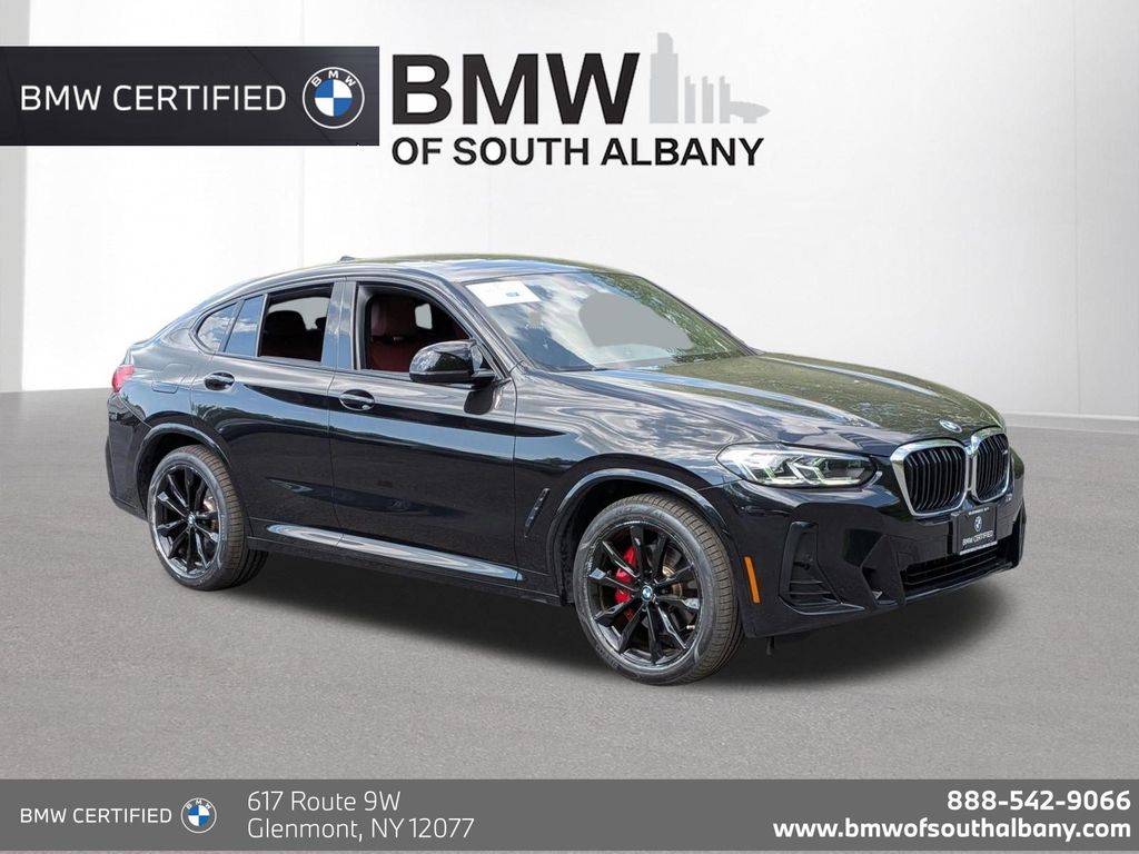2023 BMW X4 M40i's photo