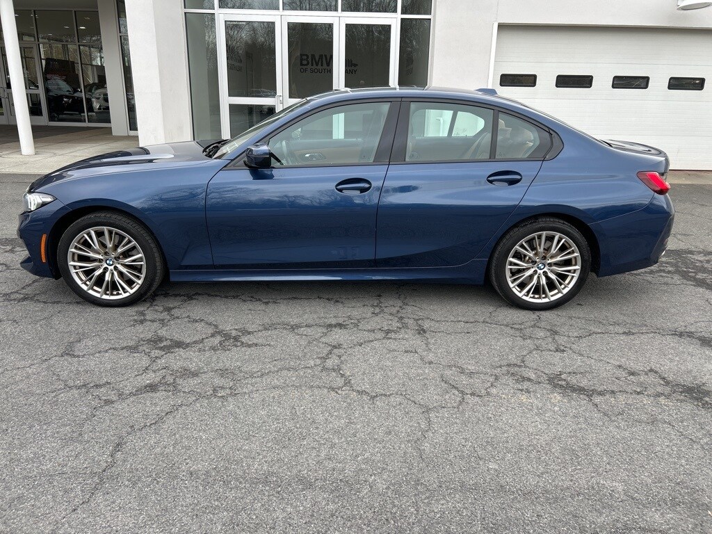 2023 Bmw 330i xDrive photo 2