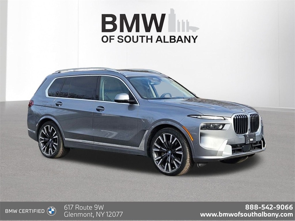 2023 BMW X7 Base's photo
