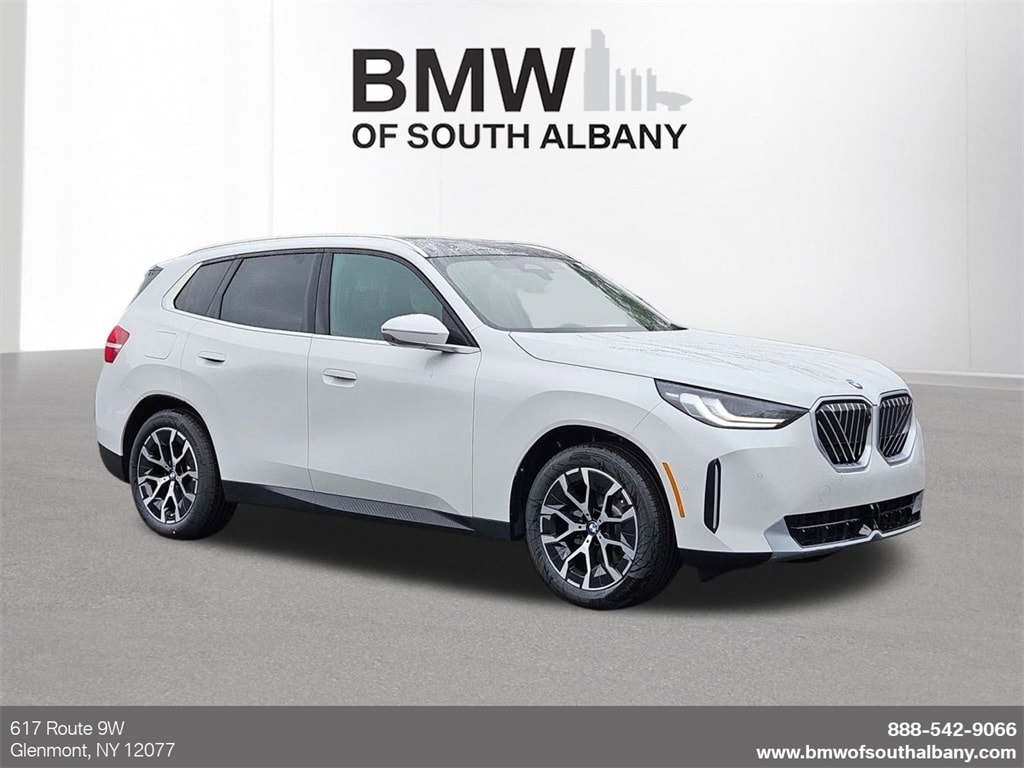 2026 BMW X3 30's photo