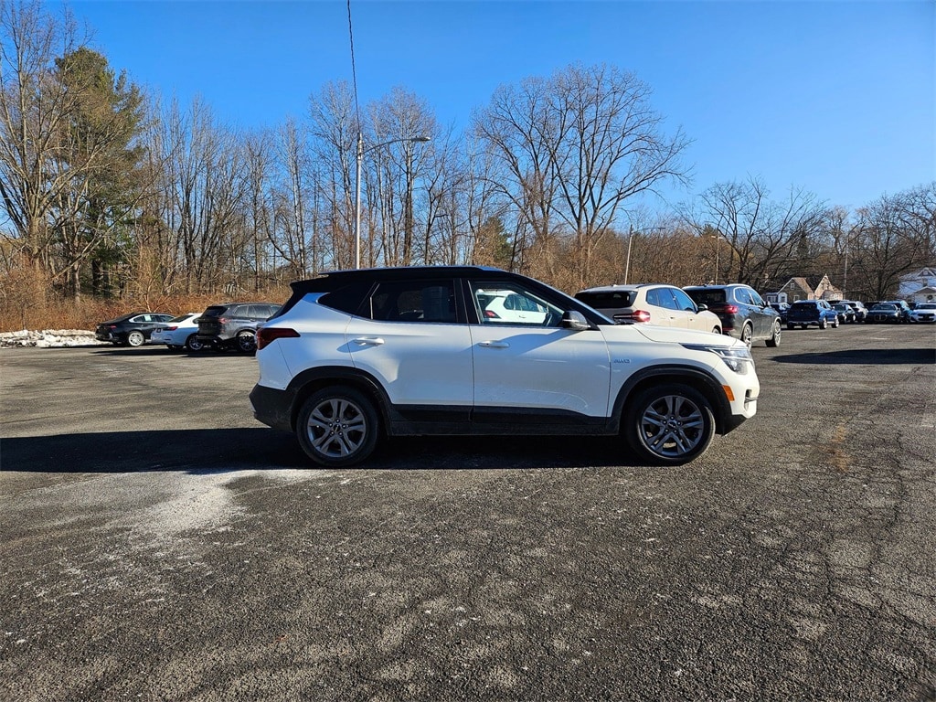 Used 2022 Kia Seltos S SUV