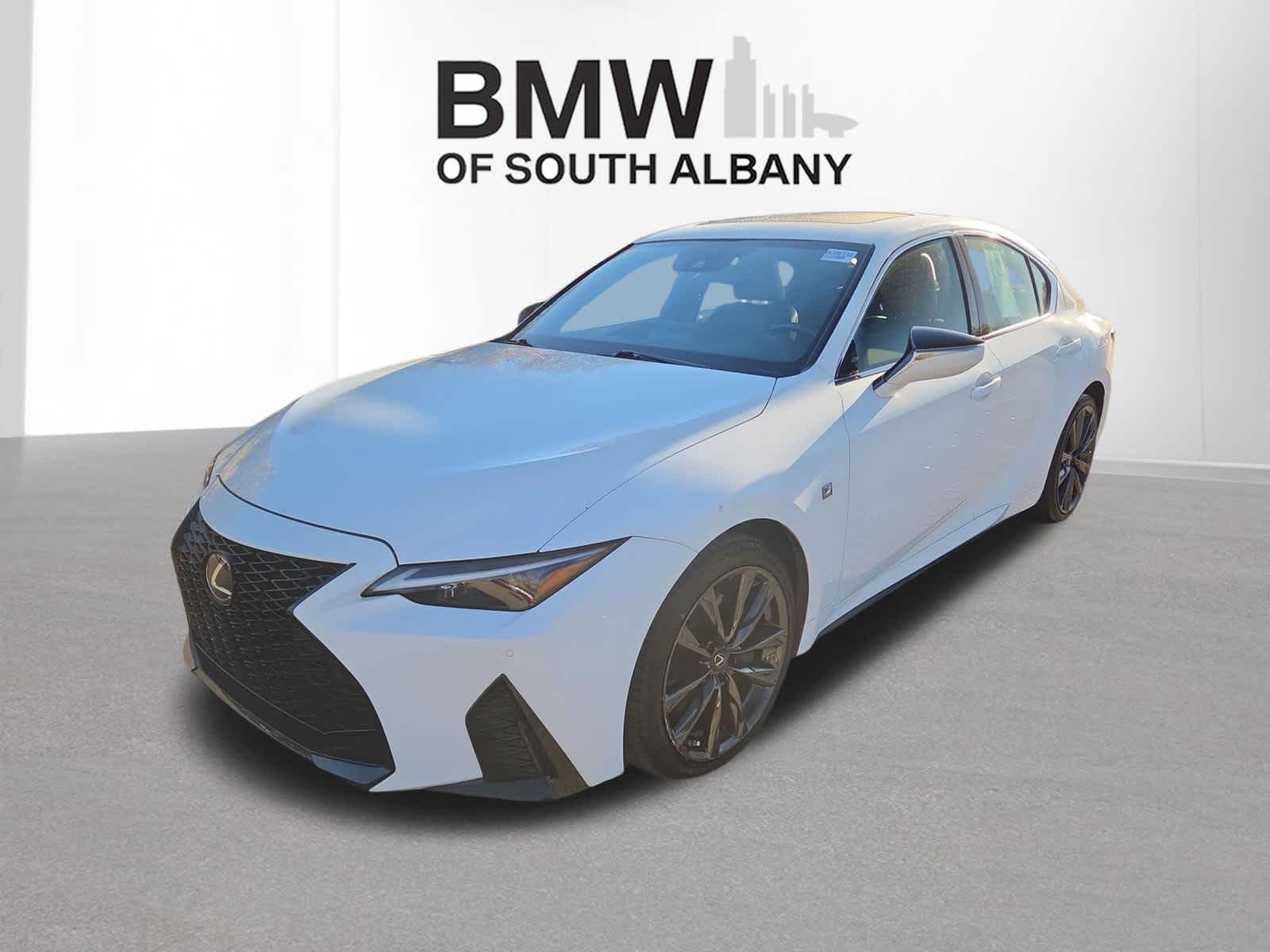 2022 Lexus IS