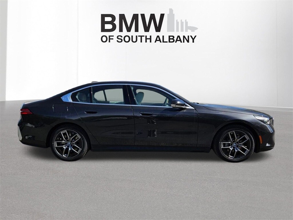 2026 Bmw 540i xDrive photo 3