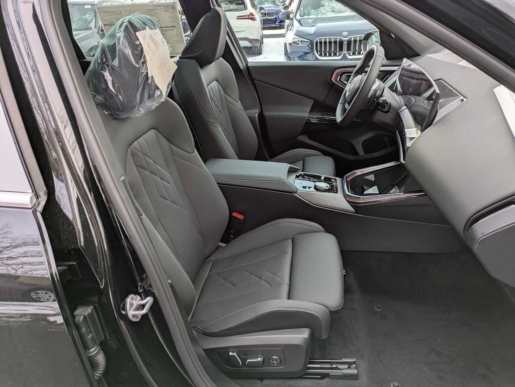 2026 BMW X3 30 - Photo 26