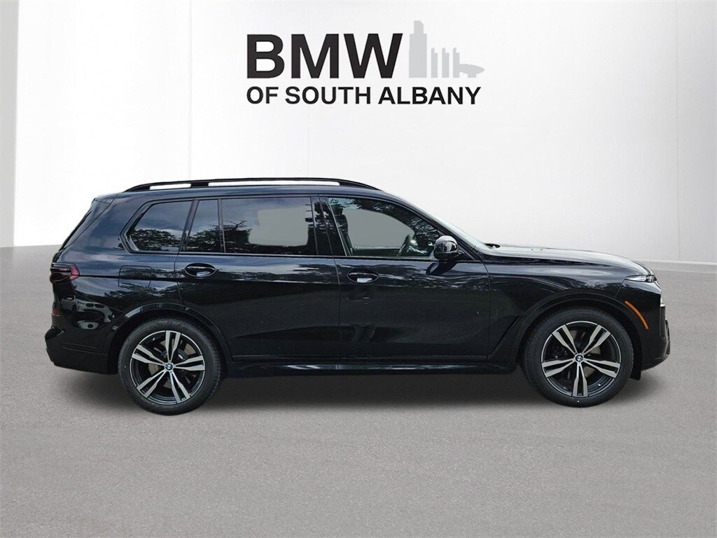 2026 Bmw X7 M60i photo 2