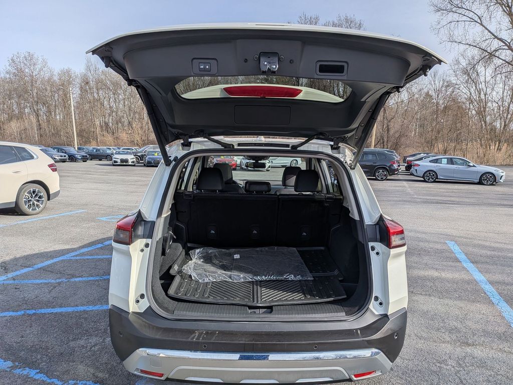 2023 Nissan Rogue Platinum - Photo 21