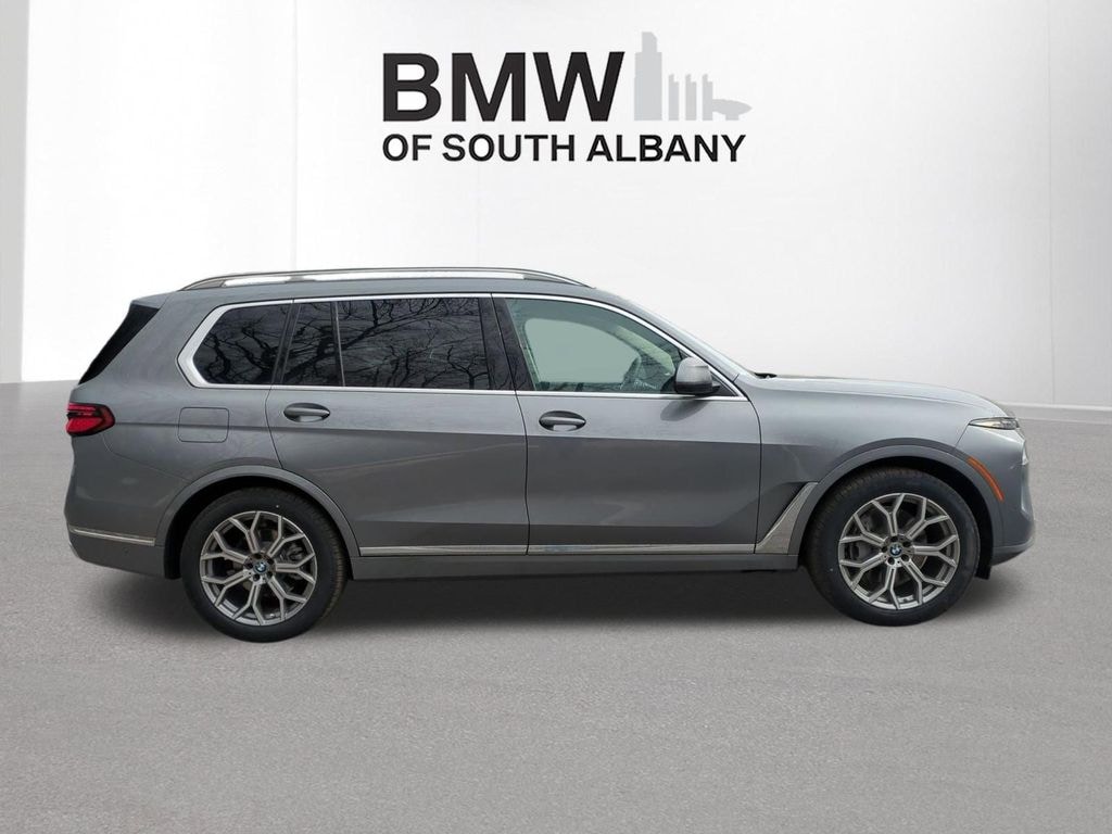 New 2026 BMW X7 xDrive40i SUV
